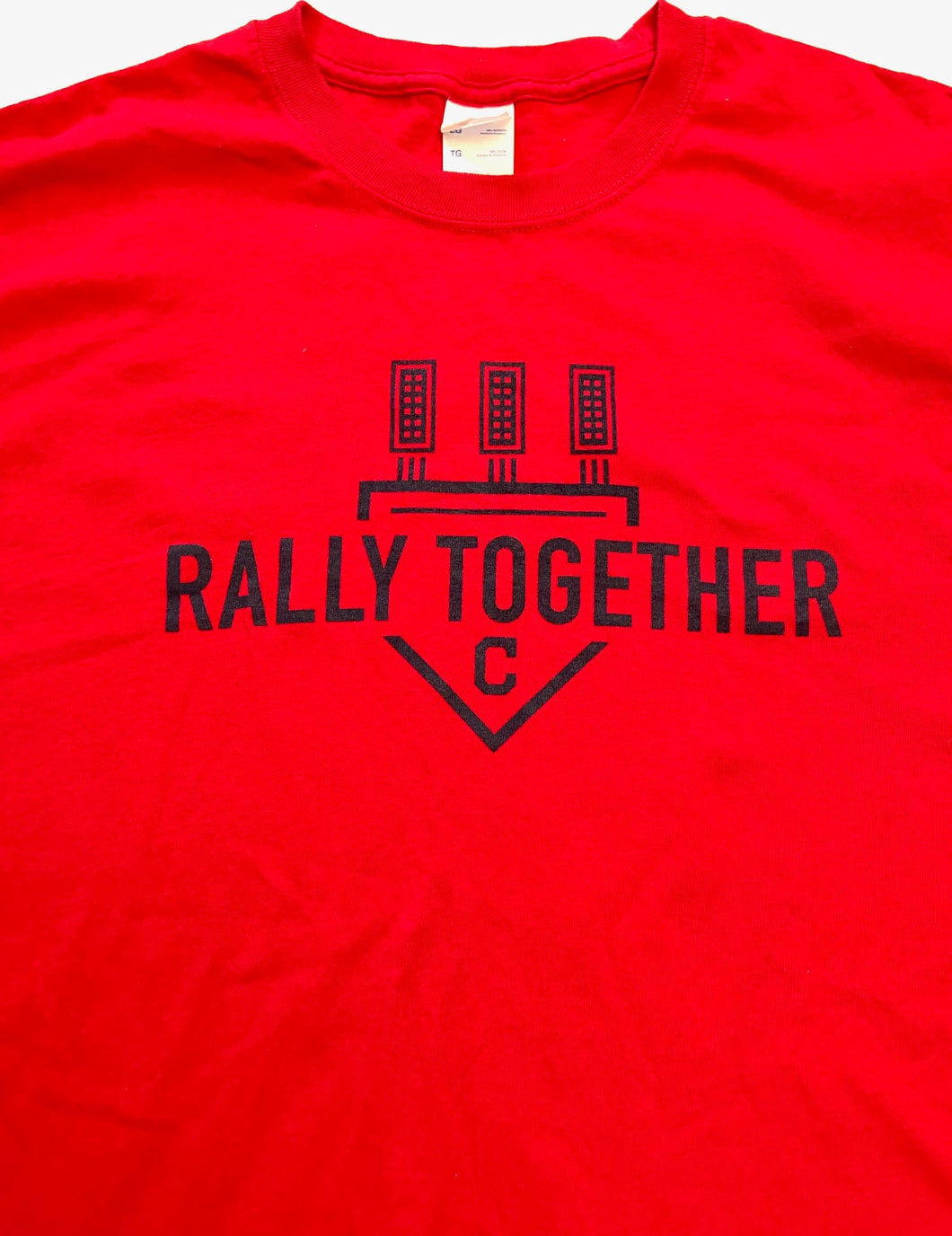 Cleveland Baseball 2018 Rally Together Adult X-Large Red (Used) T-Shirt by Port & Co.
